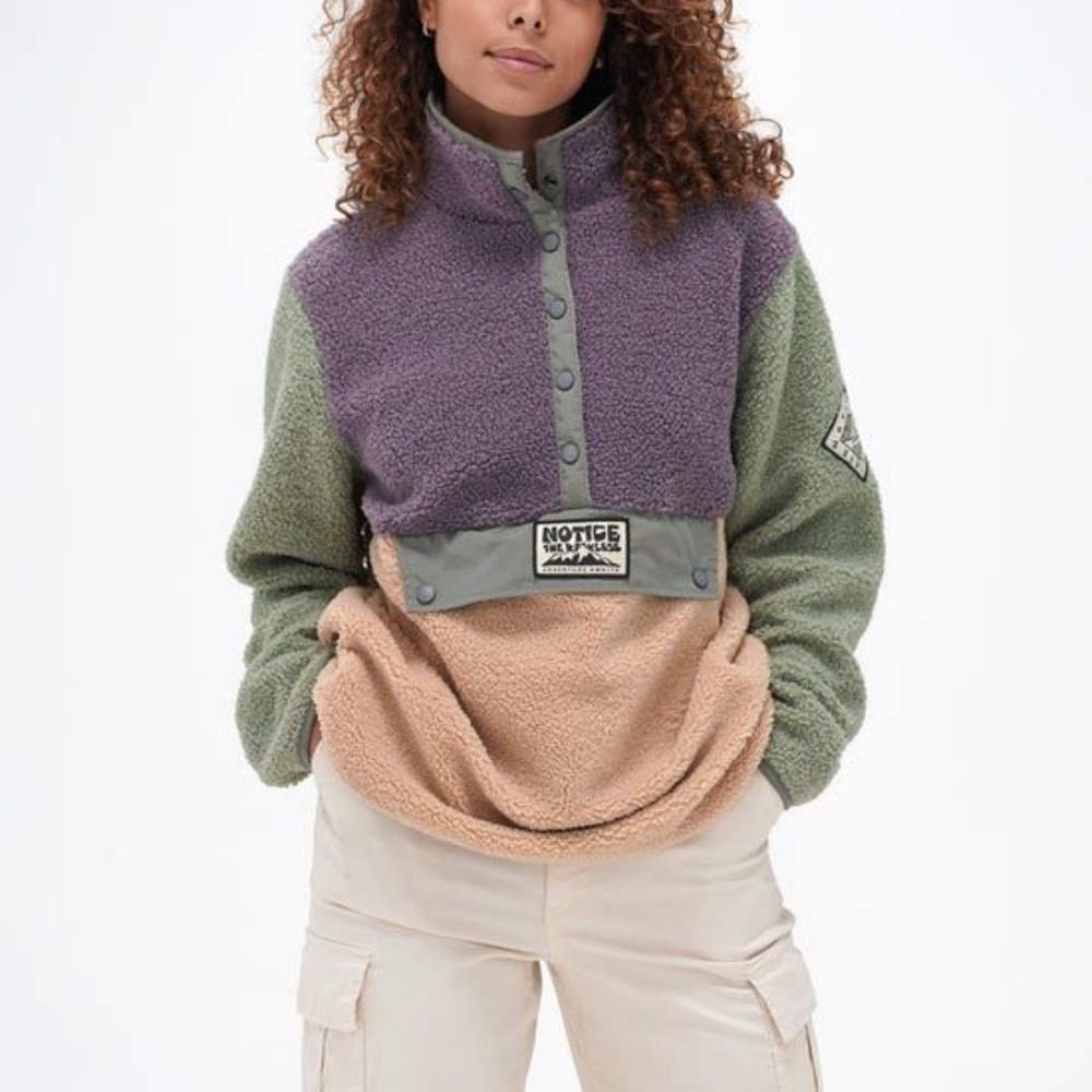 Notice the reckless Women's Multicolor Fleece Jacket